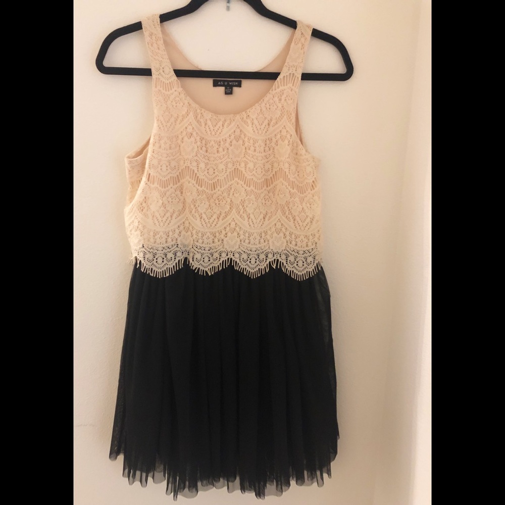 Beautiful Lace & Tulle Dress